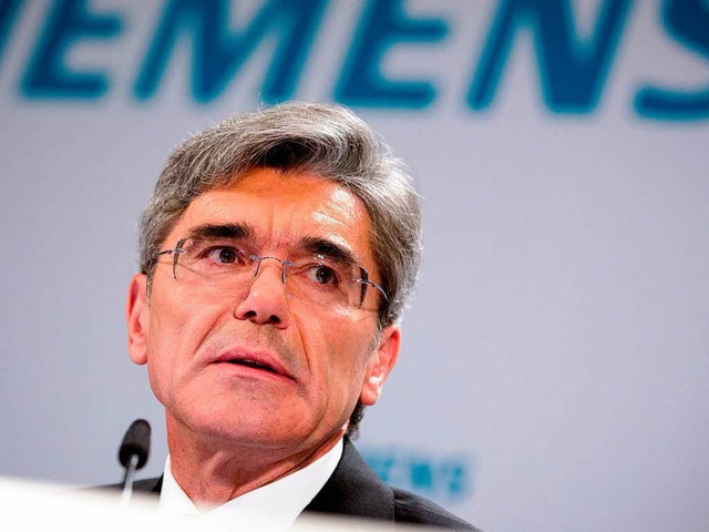 Der seit Herbst amtierende Siemens-Vorstandschef Joe Kaeser baut den Konzern um.  | Foto: dpa