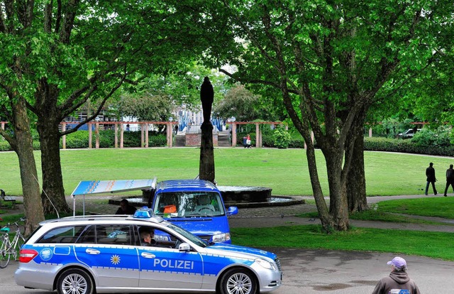 Die Polizei ist prsent &#8211; wie am Sthlinger Kirchplatz in Freiburg.   | Foto: Kunz