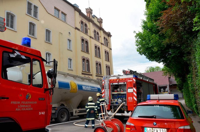 Feuerwehreinsatz bei der Reiss-Mhle in Lrrach-Brombach  | Foto: Nikolaus Trenz