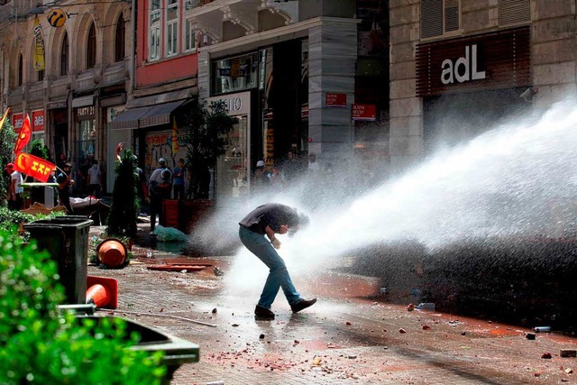 Ausschreitungen in der Nhe des Gezi-Parks in Istanbul im Sommer 2013  | Foto: AFP