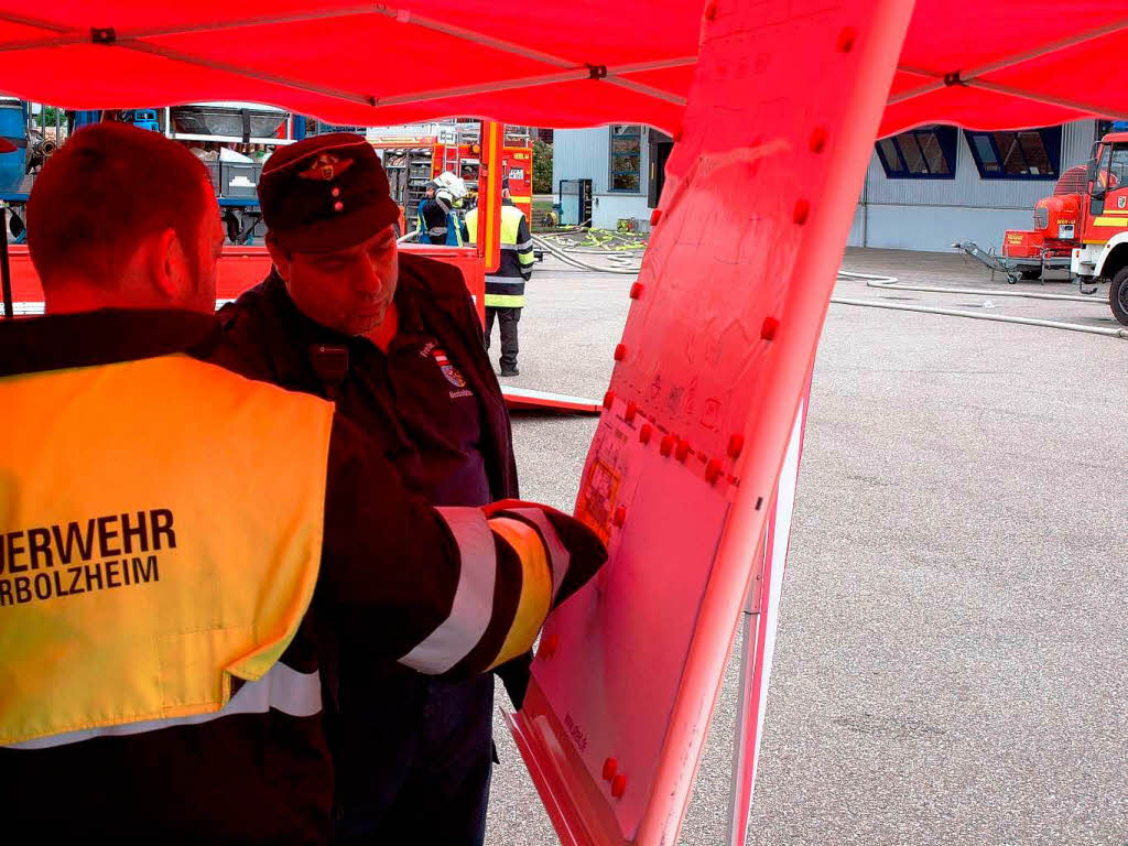 Stadtkommandant Martin Hmmerle schaut sich an, wo welcher Einsatz gerade stattfindet