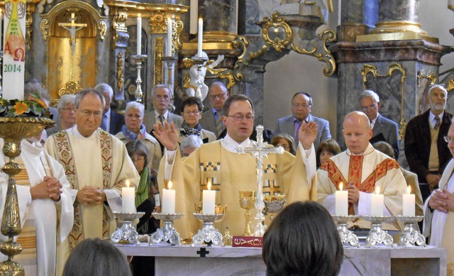 Festgottesdienst zum Priesterjubilum:...katholischen Pfarrkirche St. Alexius.   | Foto: Simon Tenz
