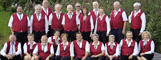 150 Jahre Gesangverein Liederkranz: Di... Jubeljahr 2014 zu einem Gruppenfoto.   | Foto: Wilfried Dieckmann