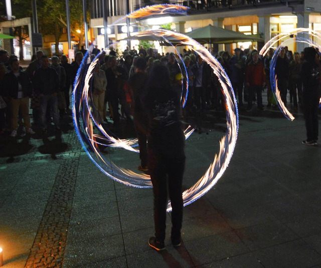 Feuerzauber beendete den langen Shopping-Abend.   | Foto: Ruda