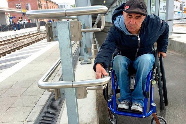 Emmendinger Bahnhof im Rollstuhl-Test