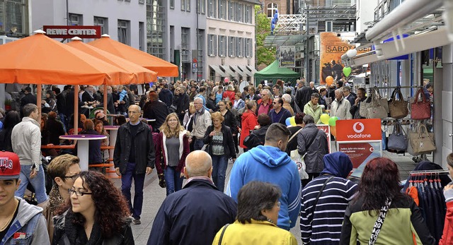 Tausende Besucher locken die Frhlings...ngen von Pro Lrrach auch so bleiben.   | Foto: Nikolaus Trenz