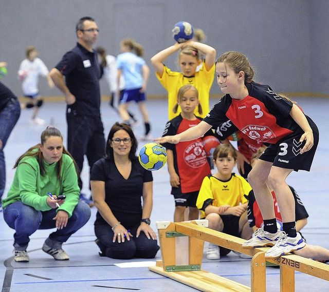 Junge Handballtalente konnten in Sulz ...mit dem Ball bereits anfangen knnen.   | Foto: Privat