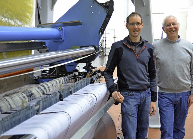 Christoph und Wolfgang Eckert (rechts)...hlen auf dem ehemaligen Wehra-Areal.    | Foto: hrvoje miloslavic