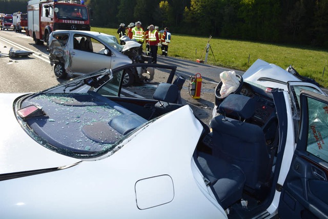 Schwerer Unfall bei Lffingen auf der B31  | Foto: Ganz Martin