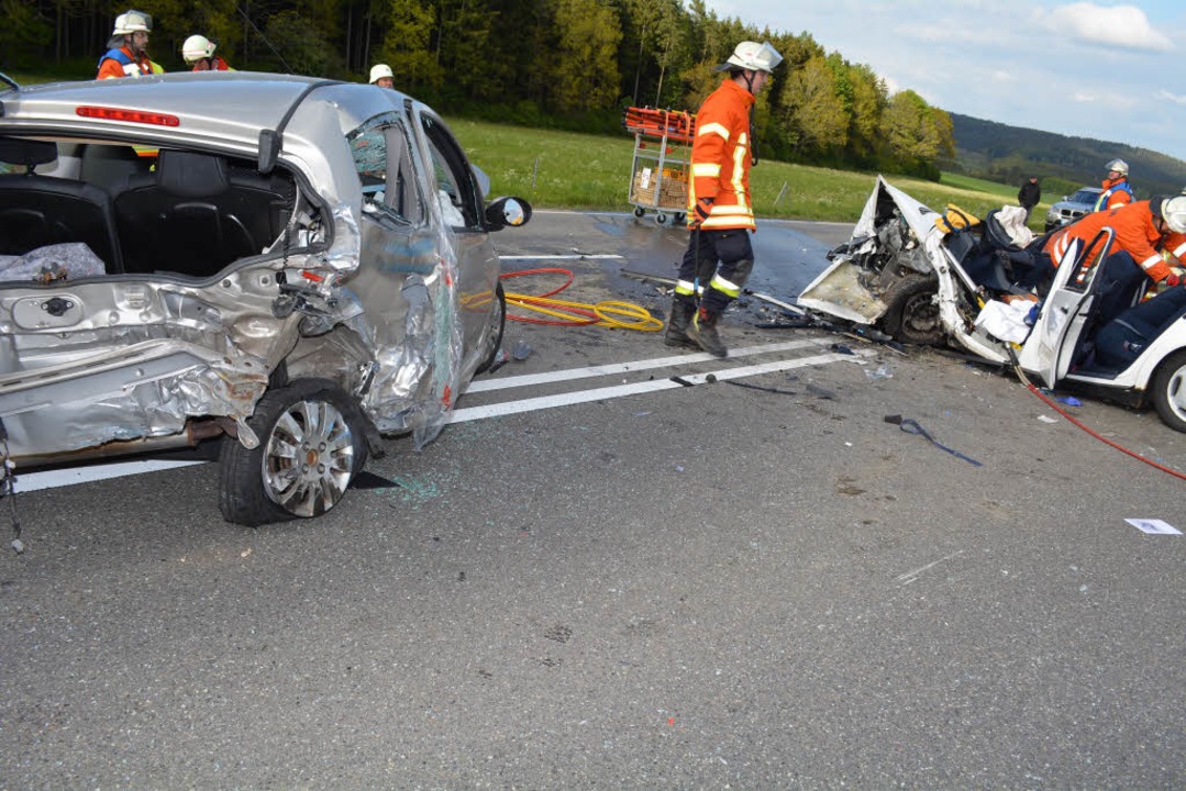 Erneut Schwerer Unfall Auf B31 Bei Löffingen - Löffingen - Badische Zeitung