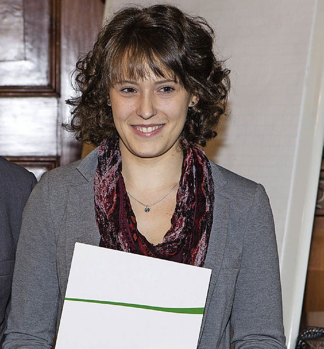 Sonja Fischer erhielt in der Ratssitzung einen Preis.   | Foto: Gabriele Zahn