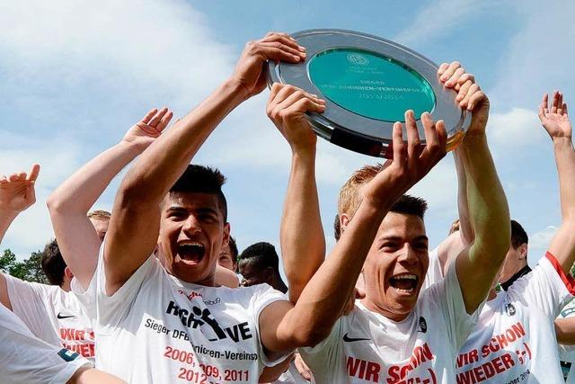 SC-Junioren gewinnen DFB-Pokal gegen Schalke 8:7