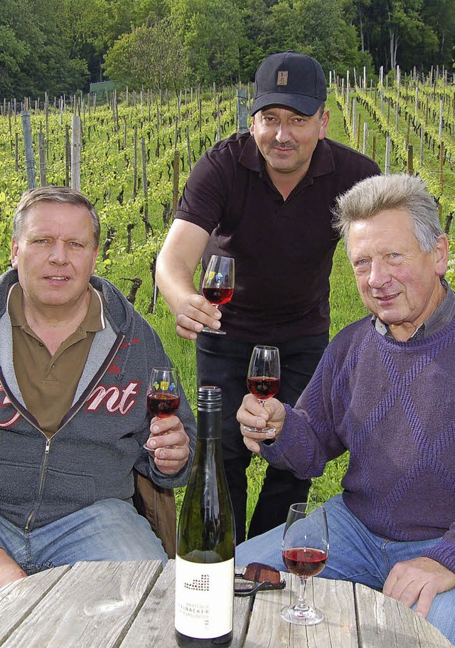 Jrgen Reiske (von links), Dietmar Lei...ichen Weinbauinstitut in Freiburg an.   | Foto: Heinz Vollmar