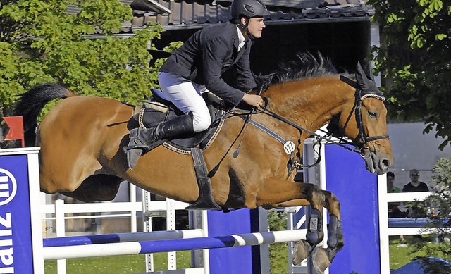 Siegerpaar im M-Springen mit Stechen: ...arkgrfler RV Buggingen) FBW Accordo    | Foto: Dippel