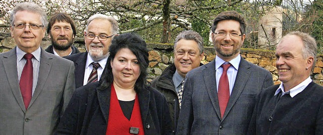 Gruppenbild mit Dame: die Kandidaten der Freien Liste Sulzburg   | Foto: zvg