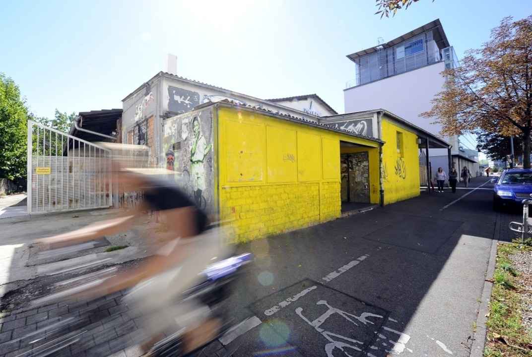 Das Crash in der Freiburger Schnewlinstra�e.  | Foto: Ingo Schneider