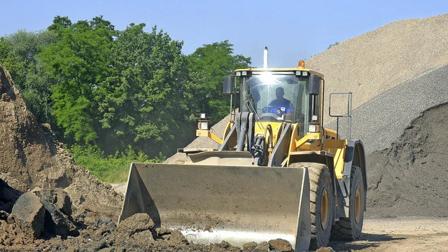 Das Baustoffrecyclingwerk will  wachse...iemand erlutert die konkreten Plne.   | Foto: Ralf H. Dorweiler