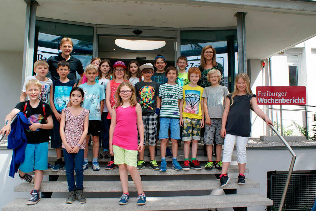 Die Klasse 4b der Grundschule Sulz mit ihrem Lehrer Oliver Bensch. Die Klasse 4b der Grundschule Sulz mit ihrem Lehrer Oliver Bensch.