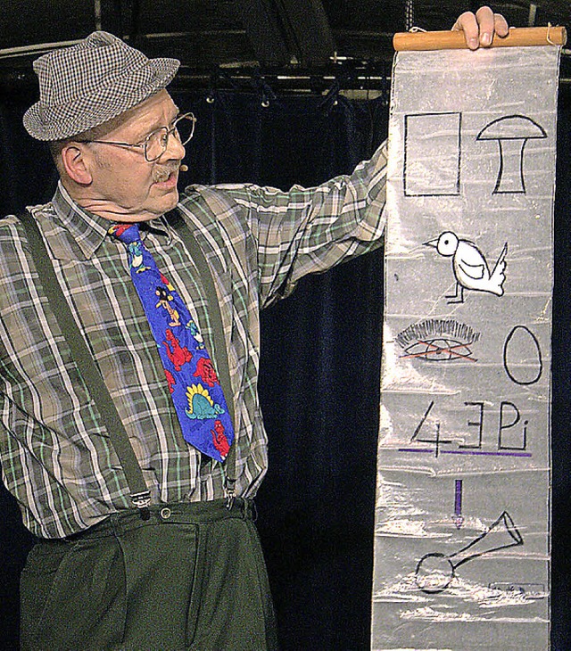 Der Kabarettist Gernot Voltz bei seinem Auftritt im Kulturkeller   | Foto: A. Hofmann