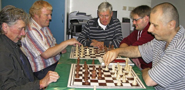 Mnstertler Schach-Veteranen wollen d...on dieses Sports im Tal wiederbeleben.  | Foto: Manfred Lange