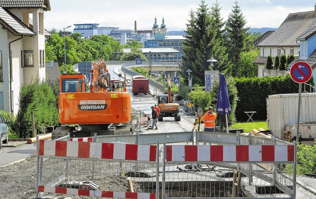 Neben der Stadteinfahrt an Stadtkirche...tag wieder fr den Verkehr geffnet.    | Foto: Beathalter