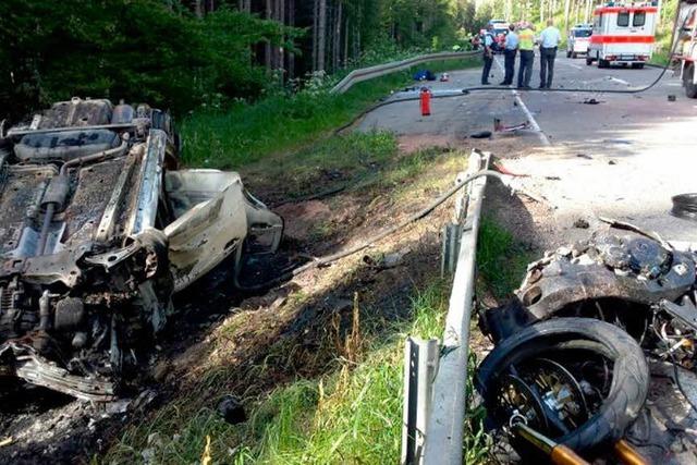 Zwei Motorradfahrer sterben nach schwerem Unfall bei Brental