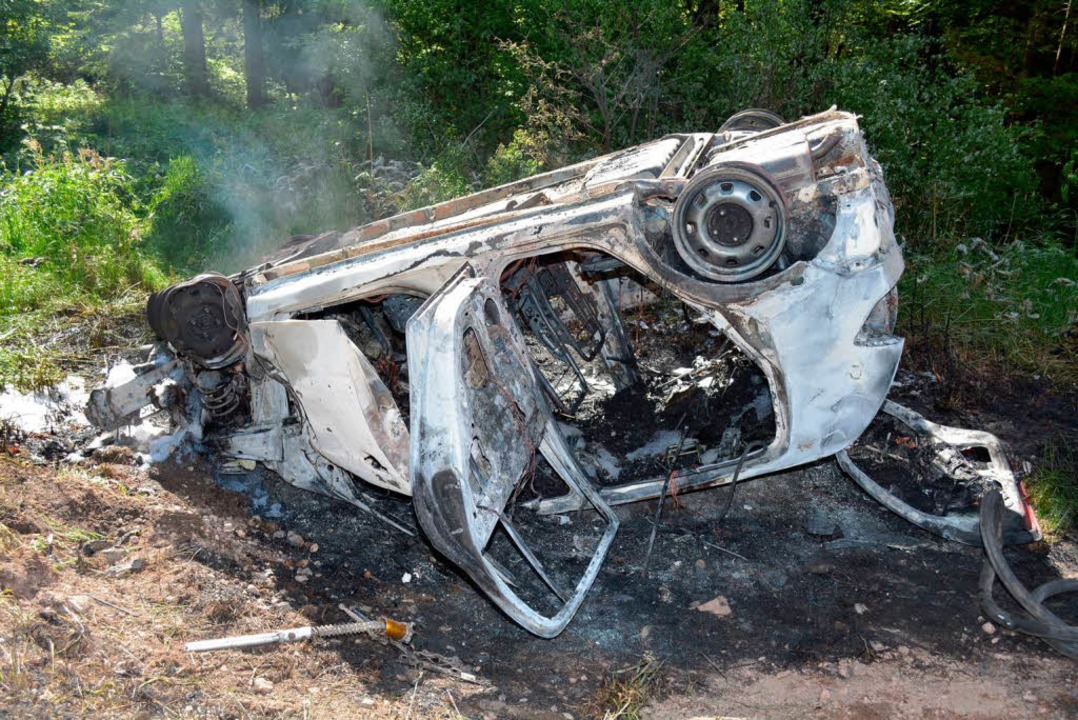 Zwei Tote, zwei Schwerverletzte: Das i...schweren Verkehrsunfalls auf der B317. 