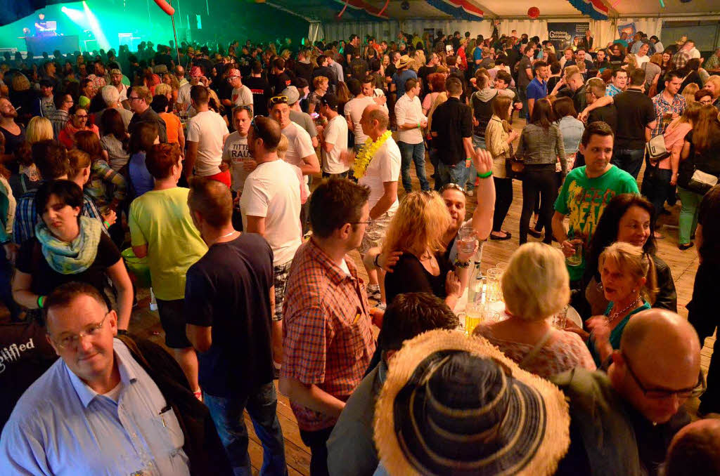 Impressionen vom viertgigen Fest der Freiwilligen Feuerwehr, Abteilung Nollingen.