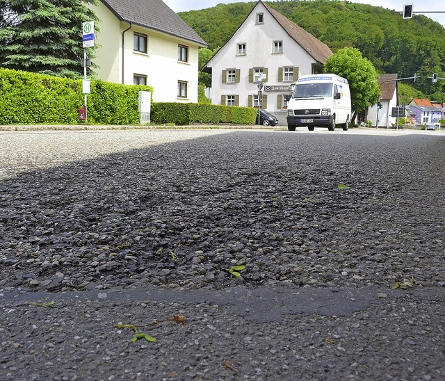 Die dringende Sanierung der B316 beginnt nach Pfingsten.   | Foto: Ralf Staub