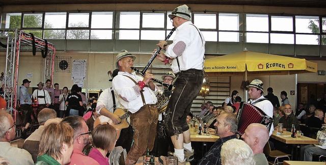 Auch beim diesjhrigen Altdorfer Dorff...er dabei: die rockenden Wieber-Buabe.   | Foto: Sandra Decoux-Kone