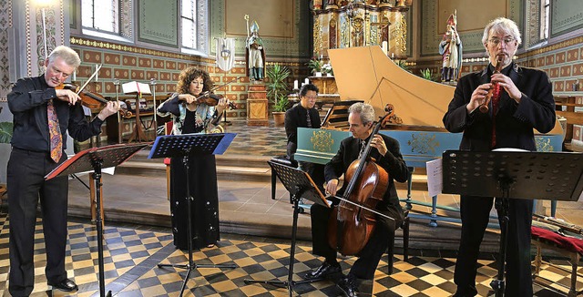 Das Ensemble Rebel begeisterte mit seiner Musik in der Altdorfer Kirche.   | Foto: sandra decoux-kone