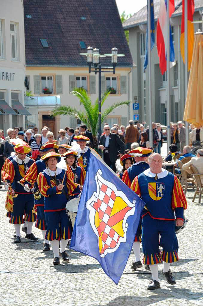 Die Hachberger Herolde fhrten den Umzug an.