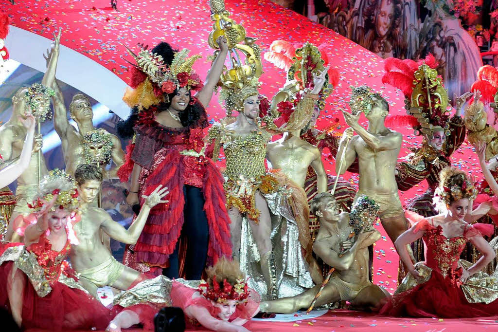 Promis werben beim Life Ball in Wien um Spenden fr den Kampf gegen HIV und Aids – und amsieren sich nebenbei ganz wunderbar.