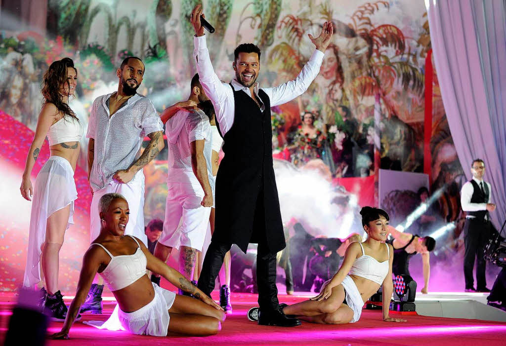Promis werben beim Life Ball in Wien um Spenden fr den Kampf gegen HIV und Aids – und amsieren sich nebenbei ganz wunderbar.