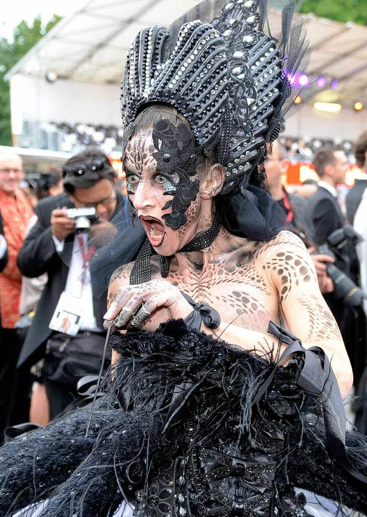 Promis werben beim Life Ball in Wien um Spenden fr den Kampf gegen HIV und Aids – und amsieren sich nebenbei ganz wunderbar.