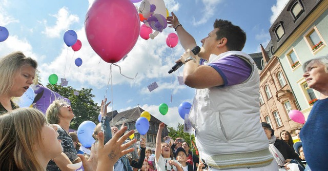 Ein Benefiz-Luftballonwettbewerb gehrte zum Schokoladenfest.   | Foto: Barbara Ruda