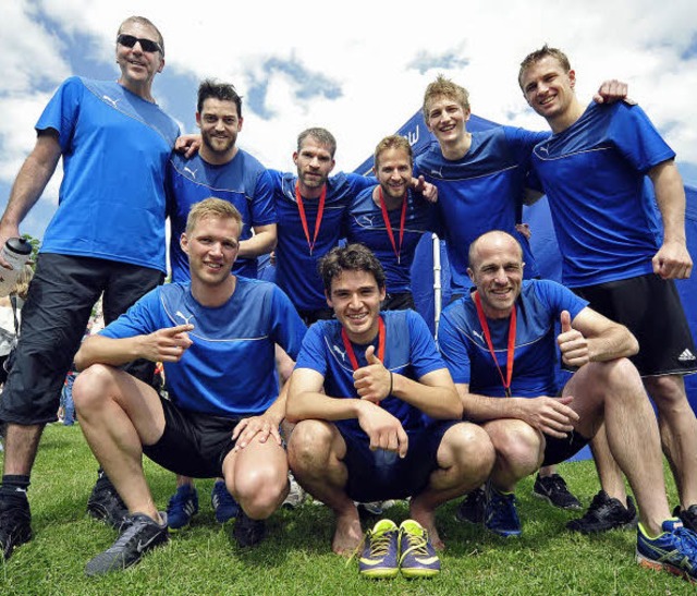 Gut geschlagen: Das Team der Badischen...ck (ganz links) hat das Team gecoacht.  | Foto: Thomas Kunz