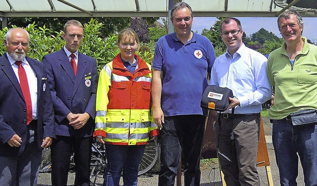 Fnf Mnner und eine Frau fr einen De...beim &#8222;Luttinger Frhling&#8220;   | Foto: Johannes Wasmer