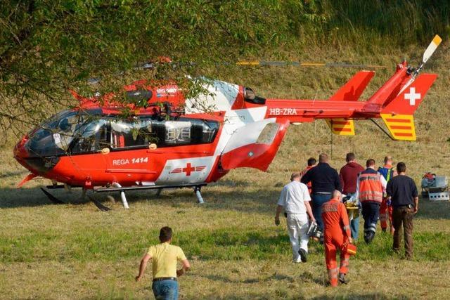 Laster erfasst Fahrradfahrer – Schler muss schwer verletzt in Klinik