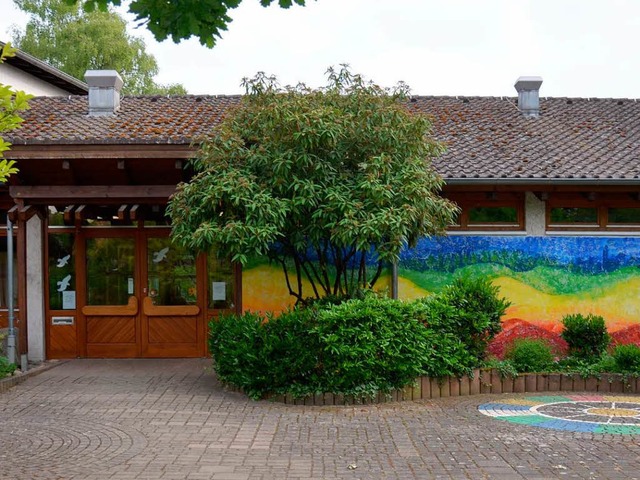 Der Gemeinderat Buggingen  bertrgt d...in der Grundschule dem Caritasverband.  | Foto: sigrid umiger
