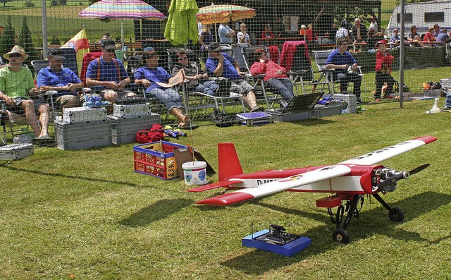 Die Modellfliegerei ist lngst ein Hobby fr die ganze Familie.   | Foto: Cremer