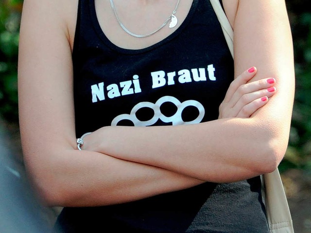 Die Zahl der Menschen, die solche Shirts tragen, geht in Deutschland zurck.  | Foto: Deutsche Presse-Agentur