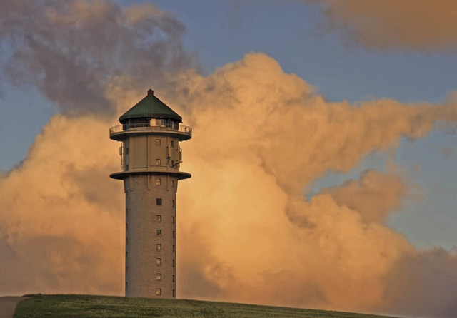 Der Feldbergturm bentigt ein neues Brandschutzkonzept.   | Foto: ute maier