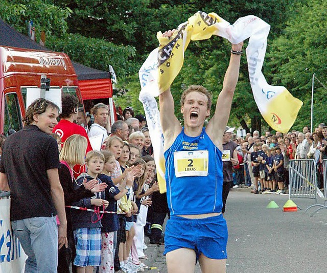 Lukas Naegele bei seinem letzten Sieg ...27. Juni geht er wieder an den Start.   | Foto: Privat