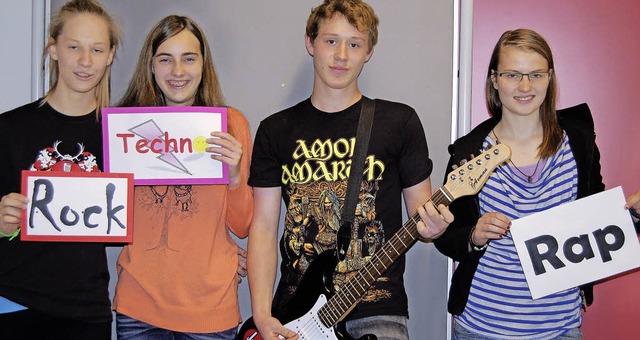 Miriam Meier, Melanie Fischer, Jannik ...len verschiedene Musikrichtungen vor.   | Foto: Claudia Renk