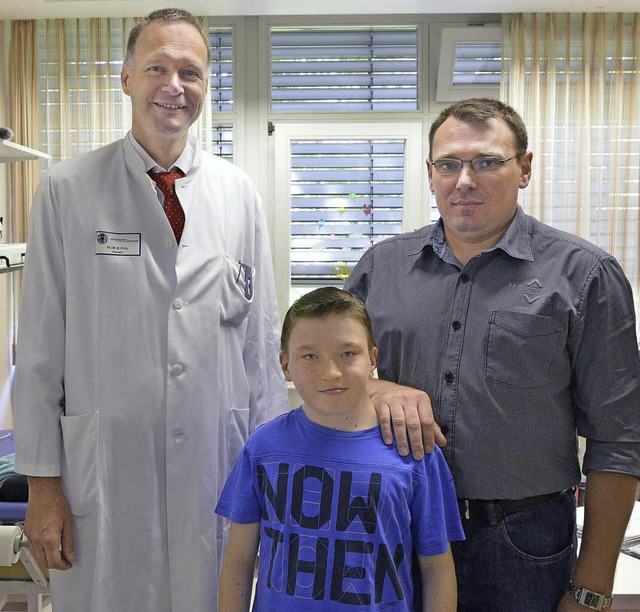 Sie freuen sich, dass die Transplantat...Jonas und sein Vater Waldemar Dering    | Foto: Michael Bamberger