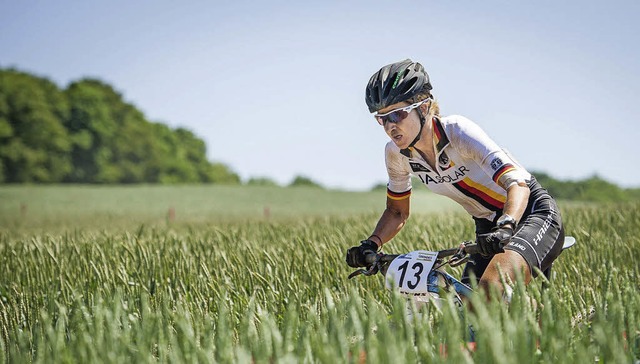 Allein mit sich und den Blessuren: Ade...Wendel unerhrt tapfer ber den Kurs.   | Foto: kstenbrck