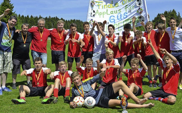 Pokalsieger: Die C-Junioren der SG Gra...enbronn mit 5:4 in der Verlngerung.    | Foto: junkel