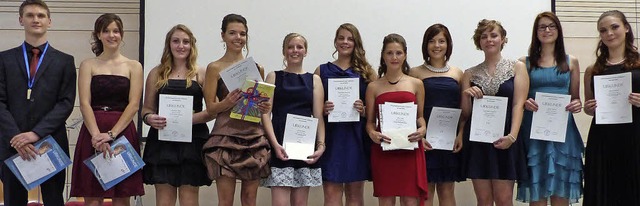 Die  stolzen Preis- und Lobtrger unte...dlich bei der Abschlussfeier in Murg    | Foto: Marion Rank