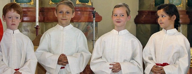 Neue Ministranten in der St. Johannesk...zer, Emma Hauser und  Letizia DiLatte.  | Foto: Adelbert Mutz